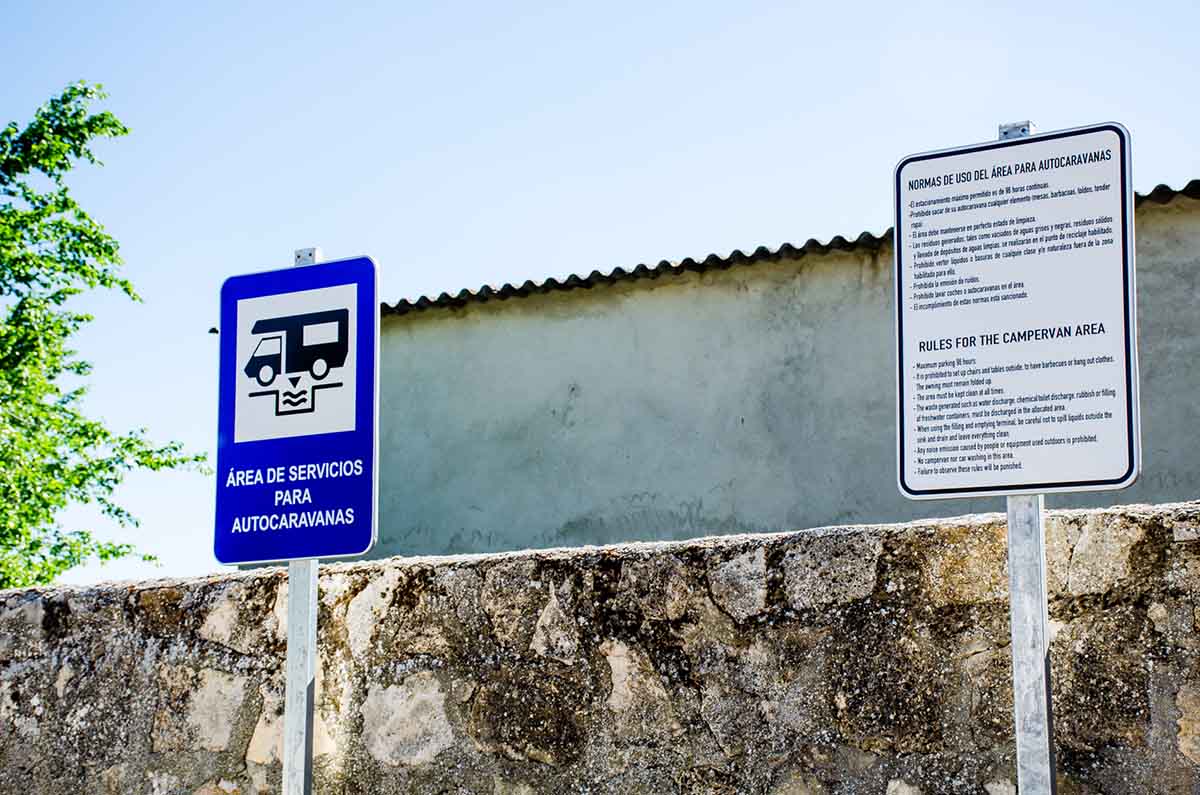 Claves para que no tengas problemas en un parking de autocaravanas